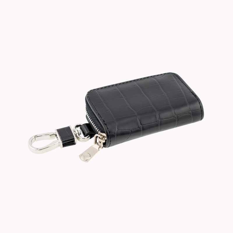 This new crocodile-patterned men's business, trendy and fashionable car key case is a bestseller in Europe and America. It is lightweight and portable, the same style for home use Item Picture