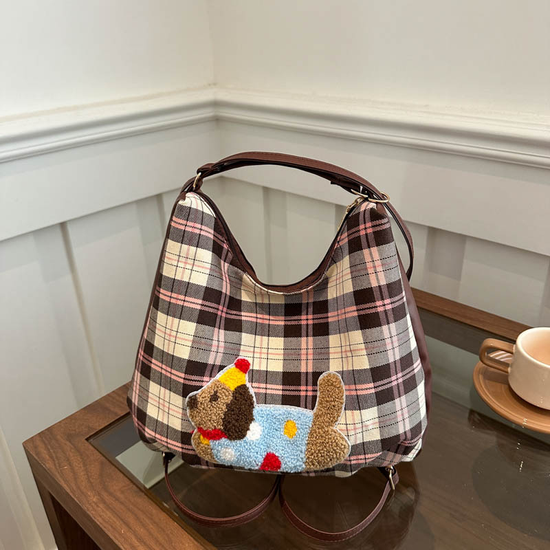 The checkered crossbody bag for women, a new 2024 stylish large-capacity travel backpack, a versatile and multi-functional tote bag for classes full figure