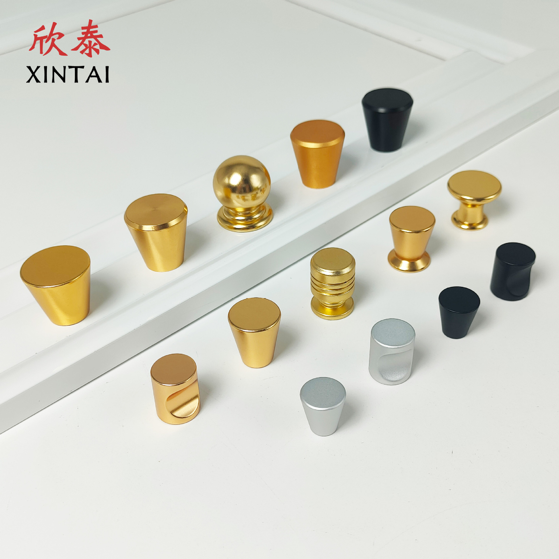 Single-hole handle, simple black round cabinet drawer, solid space aluminum handle, aluminum alloy gold small handle Specification drawing