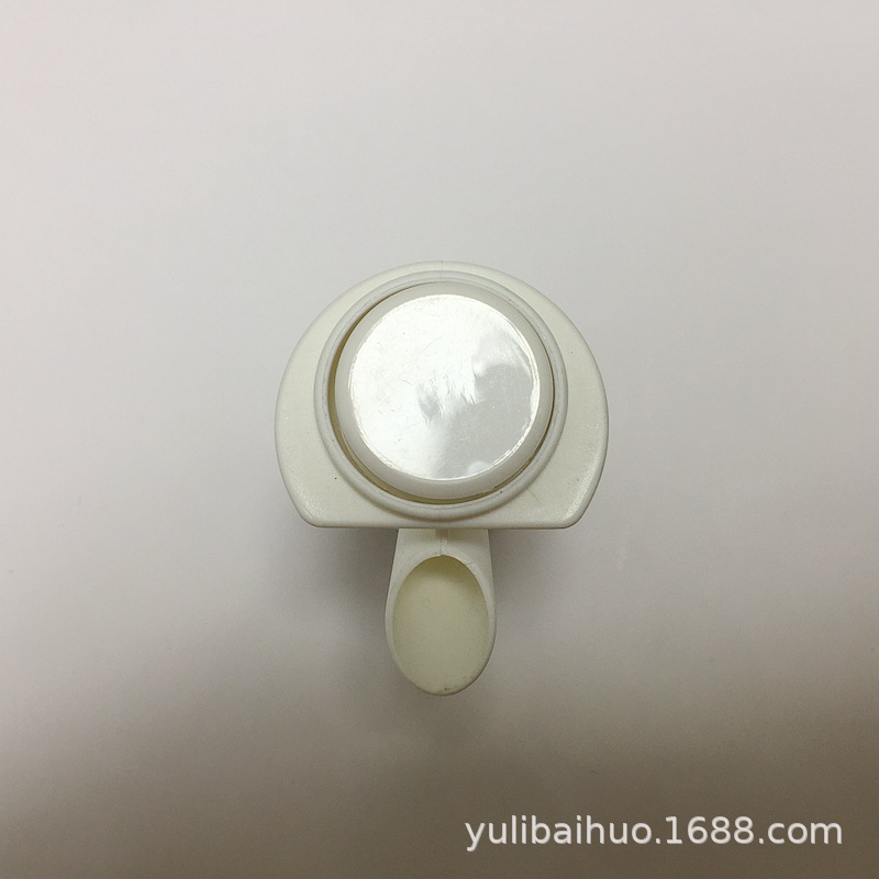Factory direct sales of juice bottles, push-button beverage bottles, plastic faucets, glass bottles, insulated boxes, and repair parts for export Application Scenario
