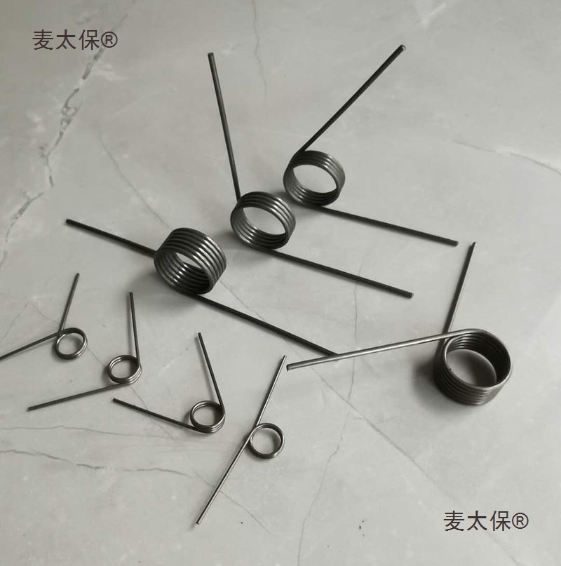 The small torsion spring has a torsion number of 2/4/6 turns and an Angle of 240/180 degrees /90 degrees/Mtaibao details Picture