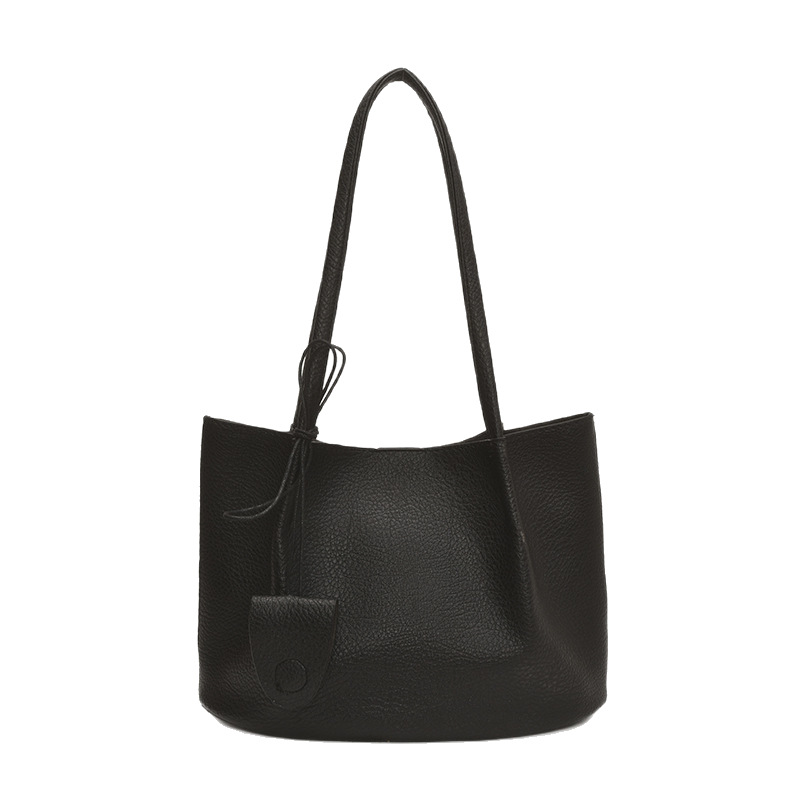 A new 2025 Korean-style high-end large-capacity tote bag for women, trendy and stylish, casual and commuting single-shoulder underarm bag Item Picture