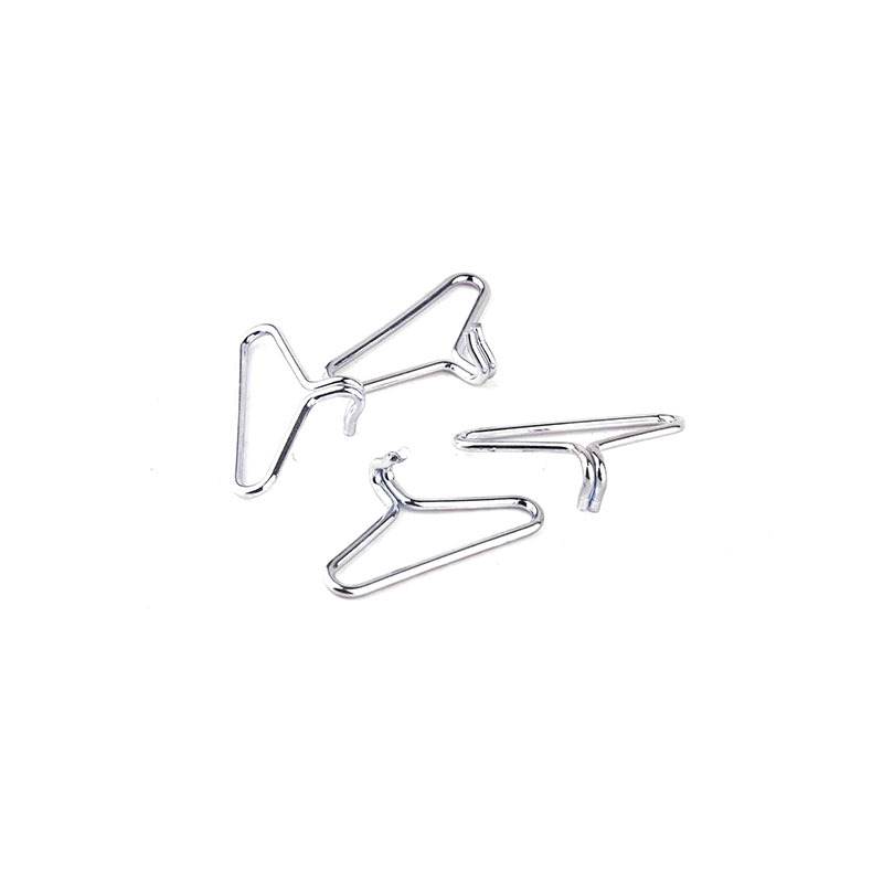 The factory supplies galvanized metal hooks, clothes hangers, kitchen hooks, iron hooks, stainless steel hooks and spring hooks in stock Application Scenario