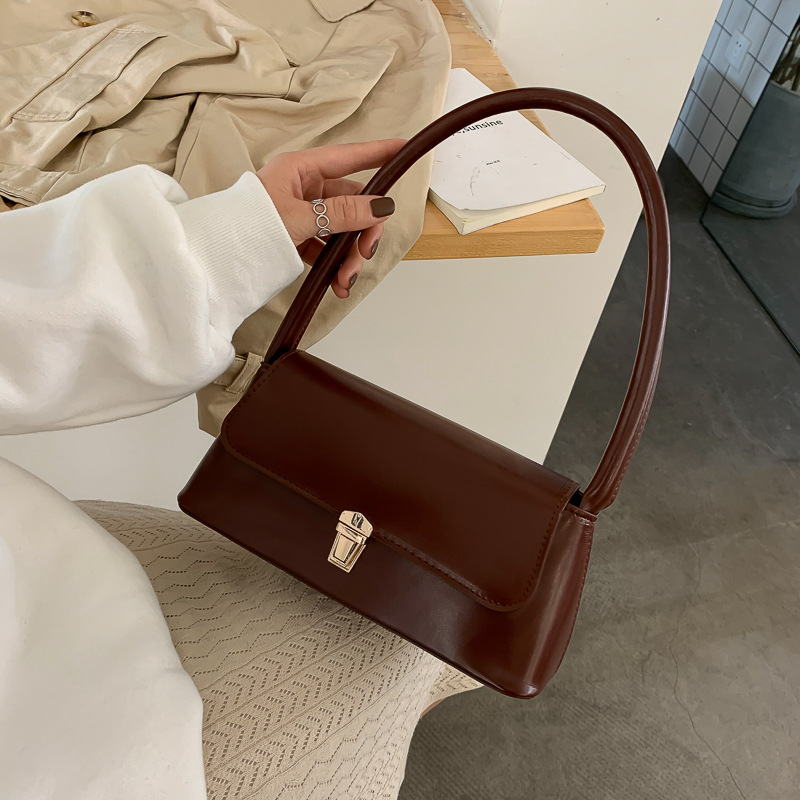 Wholesale of trendy and stylish underarm bags and women's bags from France in 2021. Trendy and versatile hand-held ins single-shoulder bags full figure