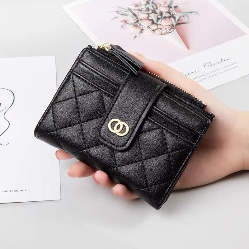 New Korean version buckle vertical design, a niche and trendy ladies' multi-slot coin purse with zipper card case batch Application Scenario