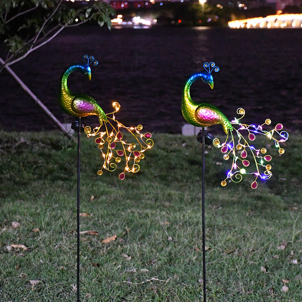 Cross-border Amazon solar lamps, peacock garden lamps, peacock handicrafts, ironwork ornaments, ground-mounted courtyard decorative lamps details Picture