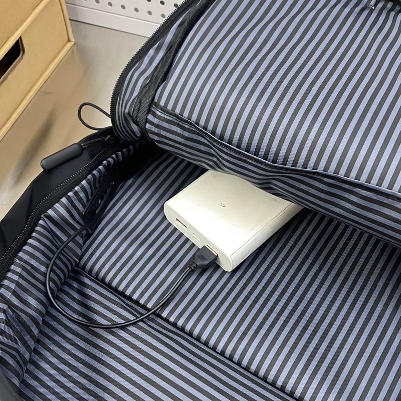 Wholesale of new high-quality backpacks for college students, business USB computer backpacks, men's leisure travel bags Application Scenario