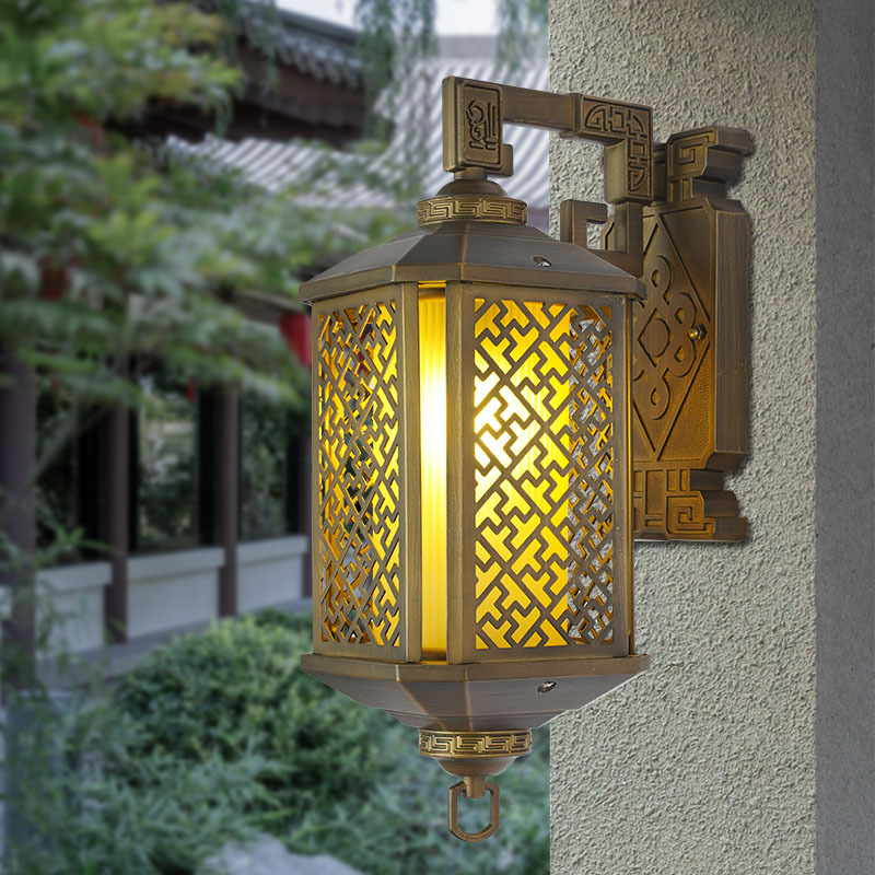 Chinese-style outdoor wall lamps, die-cast lamps, garden community garden landscape lamps, retro courtyard lamps, gate lamps, outdoor wall lamps full figure
