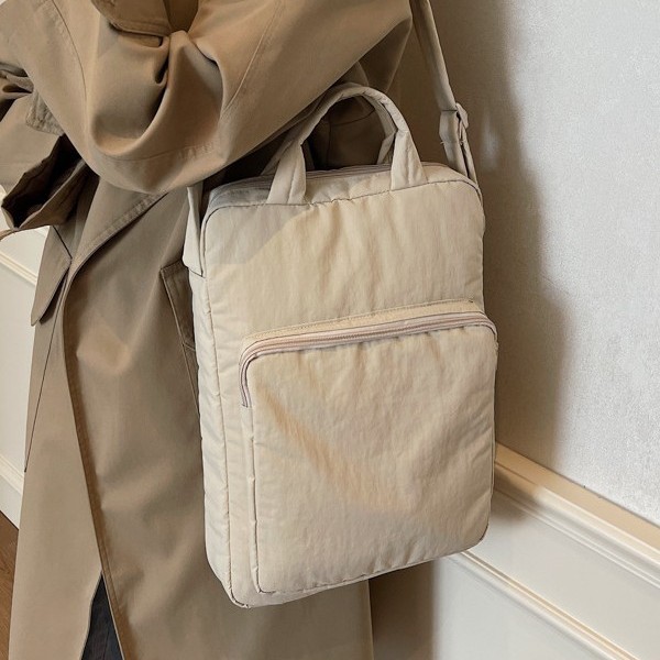 Tablet bag, simple nylon fabric bag, commuter women's single-shoulder bag, large-capacity handbag, student's crossbody bag for class Application Scenario