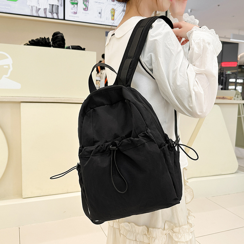"2025 New style outdoor travel backpack for women, Japanese-style ins lightweight nylon waterproof student small schoolbag. Specification drawing