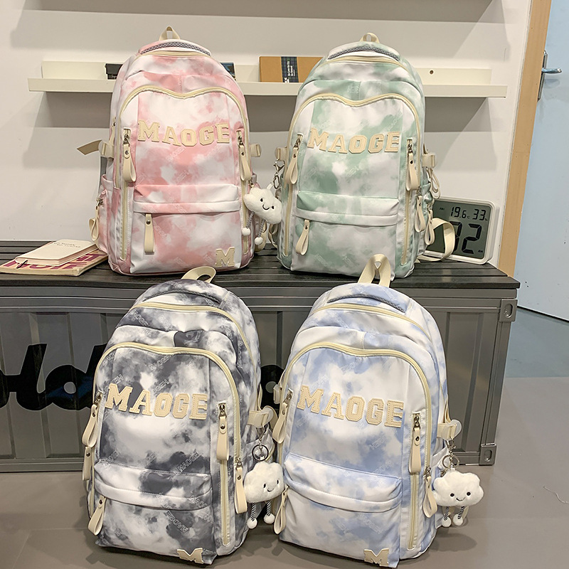 A new Japanese-style ins tie-dyed schoolbag with a large capacity for students and a fresh backpack for Harajuku junior high school students Specification drawing