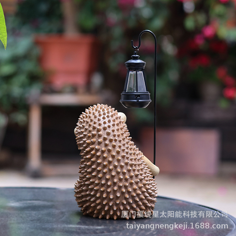 Amazon solar lamps, outdoor balcony, garden and courtyard decorative atmosphere lamps, hedgehog sculptures, animal statues and ornaments Application Scenario