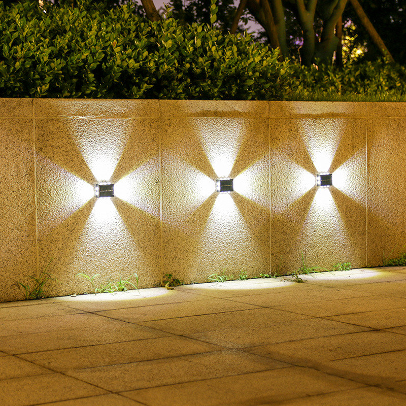 Solar-powered night light, outdoor garden fence light, waterproof LED four-sided light, outdoor decorative courtyard wall light Specification drawing