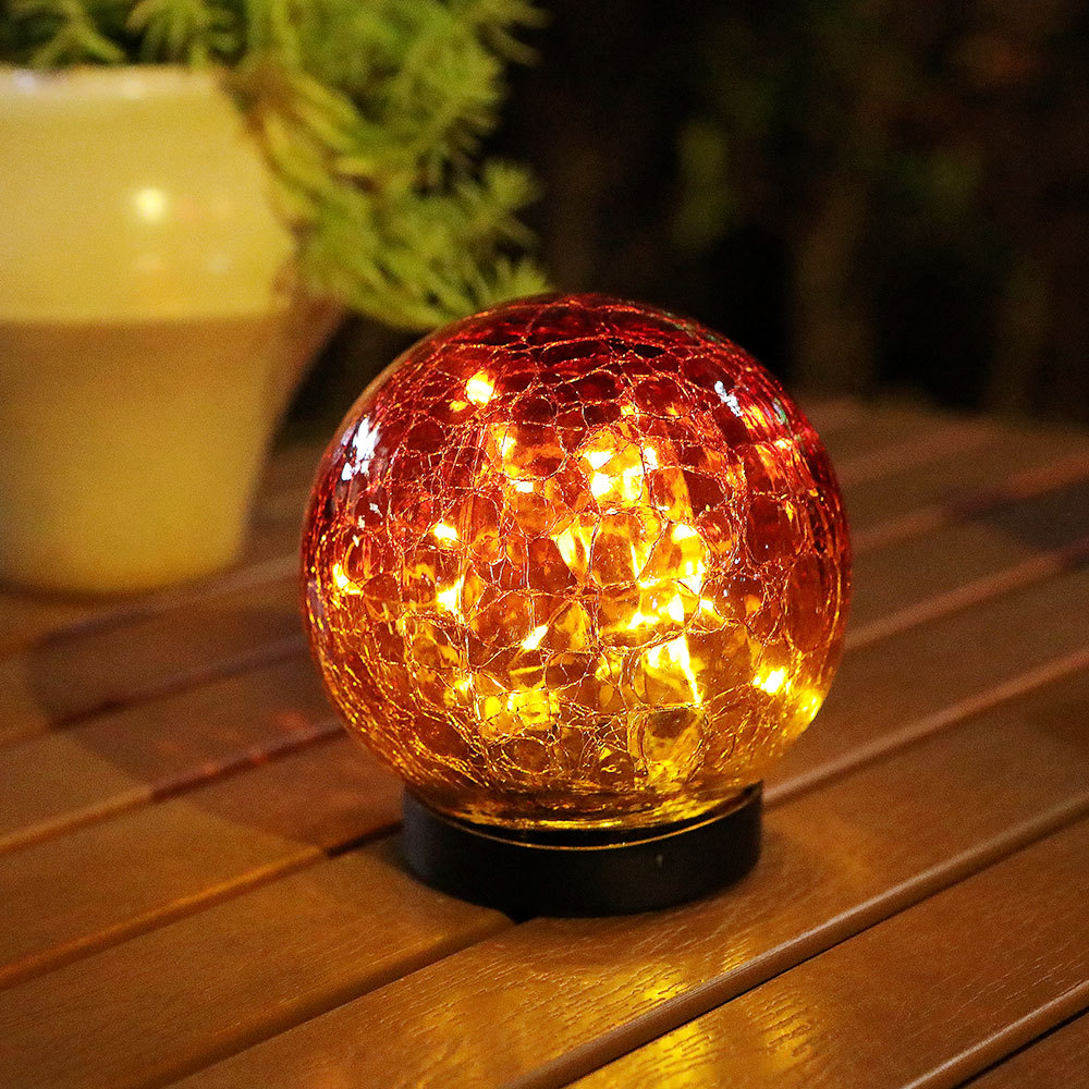Amazon solar gradient red crack ball lamp, outdoor waterproof garden lamp, courtyard decoration lawn lamp, glass details Picture