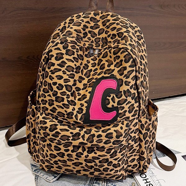 2024 New streetwear European and American hot girl fashion leopard print backpack, large-capacity casual and versatile backpack and schoolbag full figure