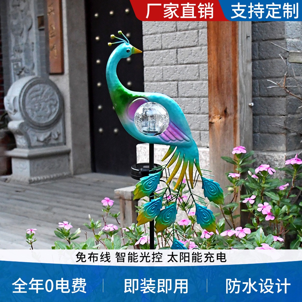 Cross-border Amazon solar peacock garden lights, peacock handicrafts, ironwork outdoor lawn and courtyard decorative lights details Picture