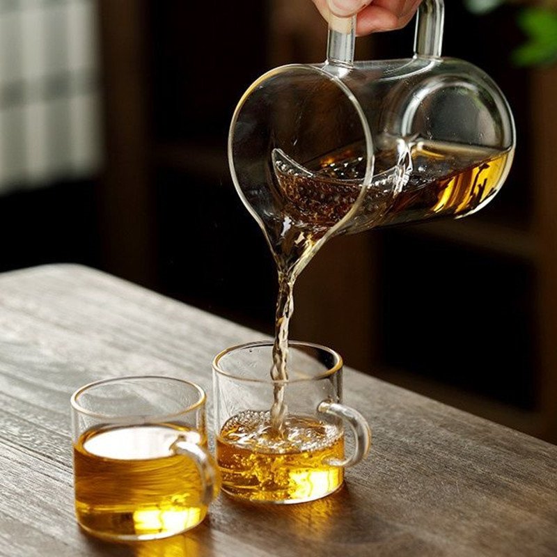 Home office color square handle uniform tea fair cup, high borosilicate glass integrated tea sea distribution tea set public cup Application Scenario