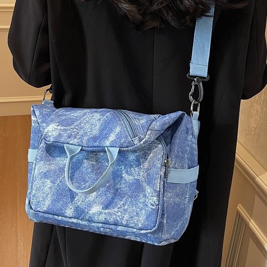 Retro backpack, Japanese-style printed girl's bag cover, casual portable single bag for college students, trendy multi-purpose bag for women Application Scenario