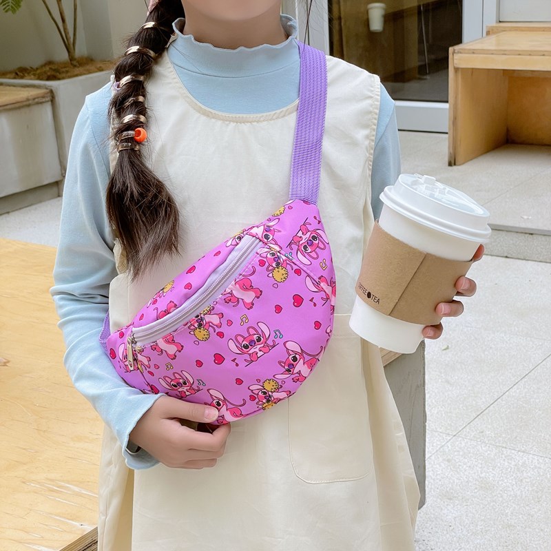 2024 New children's bag Cartoon Stitch single-shoulder waist bag crossbody bag for boys and girls with loose change Application Scenario