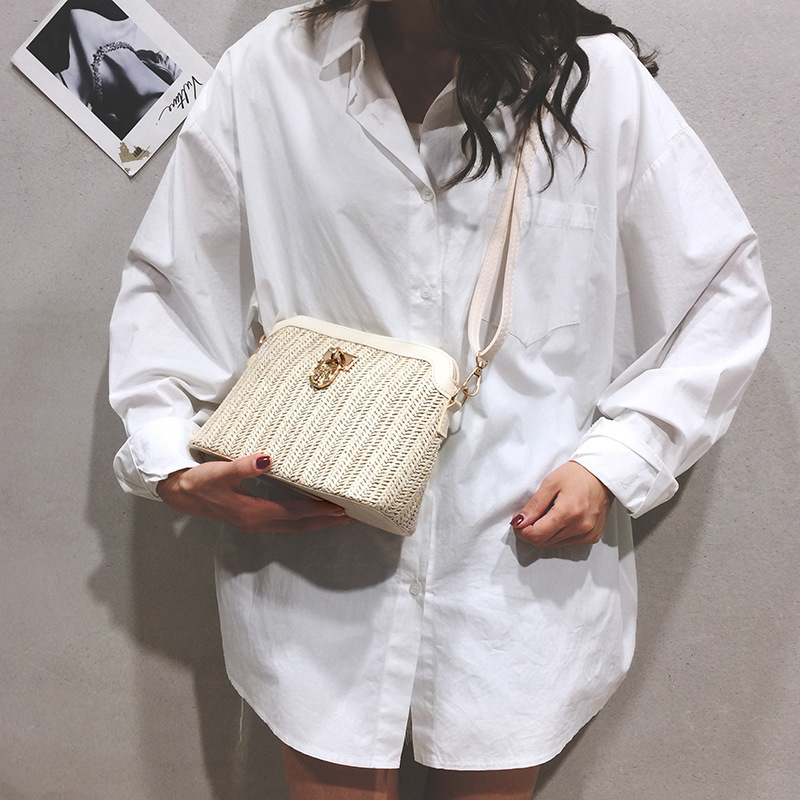 Summer new Fairy Bag for Women 2020 New Trendy Korean version crossbody bag, simple single-shoulder shell grass woven bag full figure