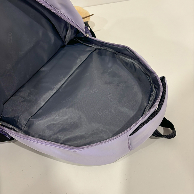 New Korean-style fresh and light backpack, nylon large-capacity schoolbag for junior and senior high school students, high appearance level casual backpack Application Scenario