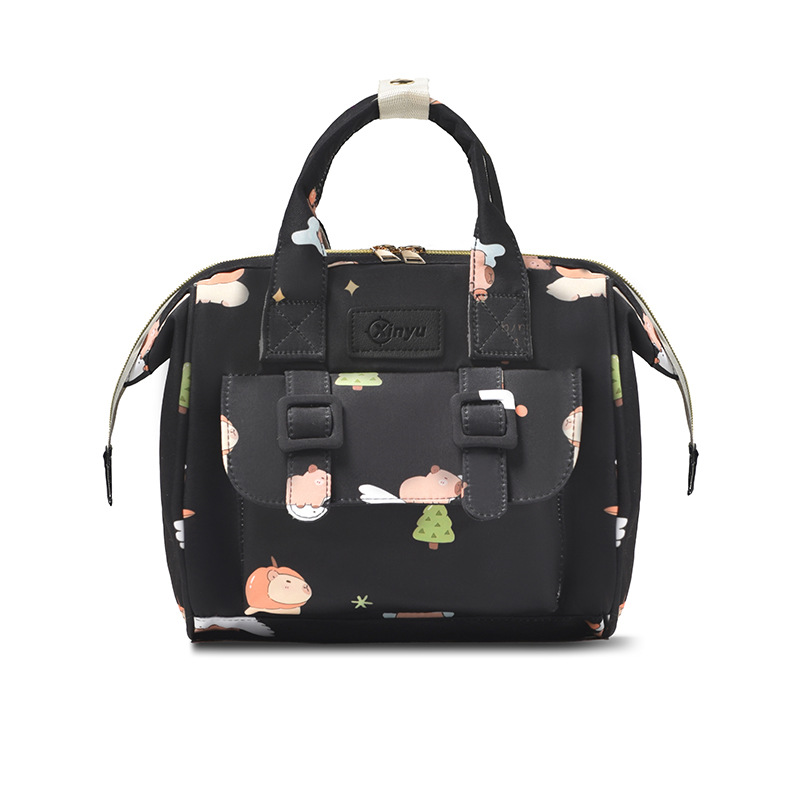A new multi-functional mom bag from Japan and South Korea in 2025, a large-capacity crossbody bag for mothers and babies, an outdoor backpack, and a bag for taking kids out Application Scenario