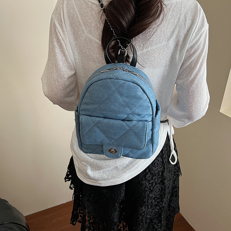 Xiaoxiangfeng diamond-shaped chain backpack for women, a new 2025 model versatile backpack for college students' commuting to class Specification drawing