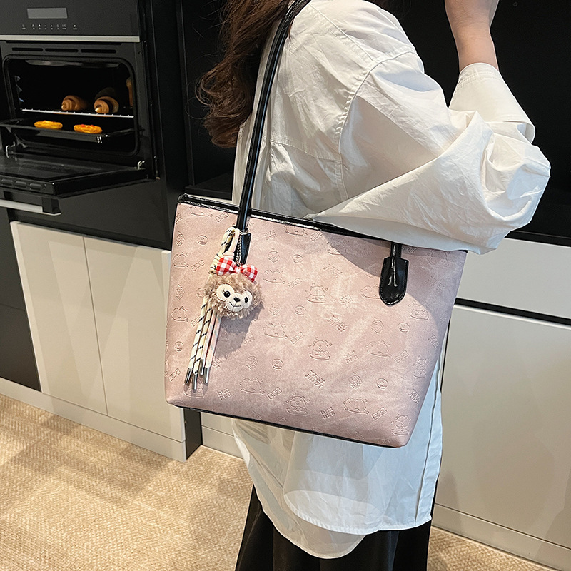 Cross-border large-capacity commuter bag for women, 2025 new style, high-end and fashionable single-shoulder underarm bag, casual and versatile handbag details Picture
