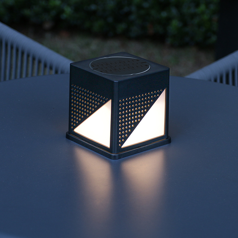 Solar column head lamp, LED outdoor waterproof courtyard villa wall head, fence, gate lamp, household door column head lamp Specification drawing