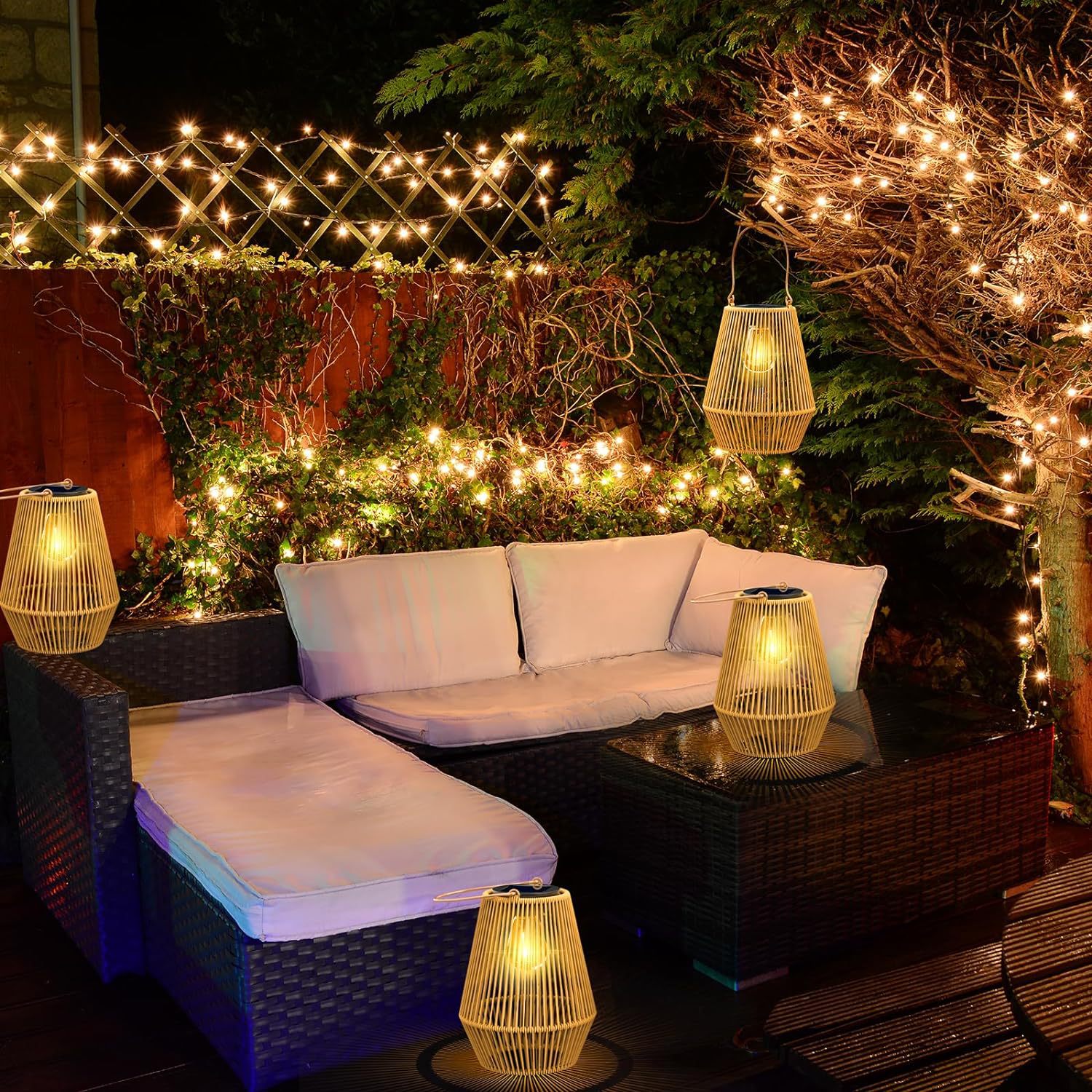 Solar-powered garden lights, rattan and bamboo woven lanterns, Chinese-style retro outdoor hanging lights, balcony decoration atmosphere, and night lights Application Scenario