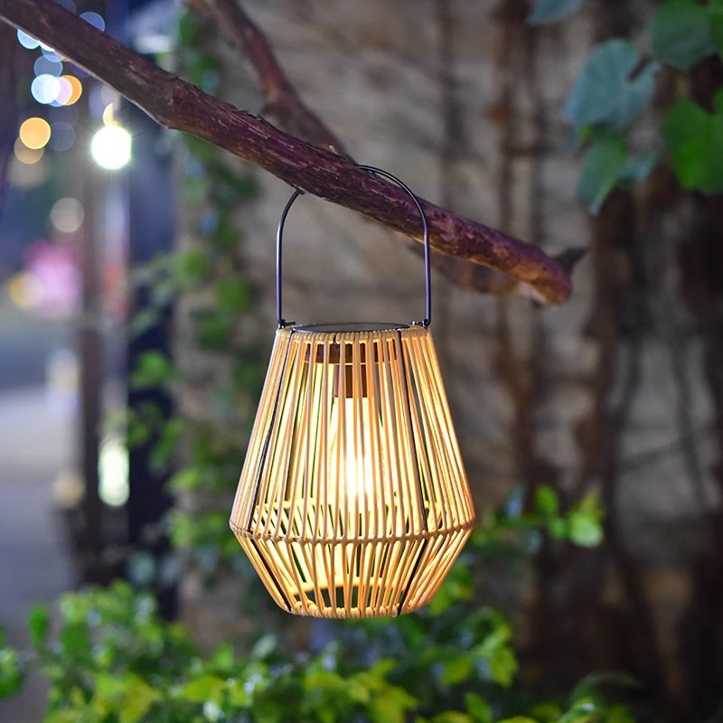Solar-powered garden lights, rattan and bamboo woven lanterns, Chinese-style retro outdoor hanging lights, balcony decoration atmosphere, and night lights full figure