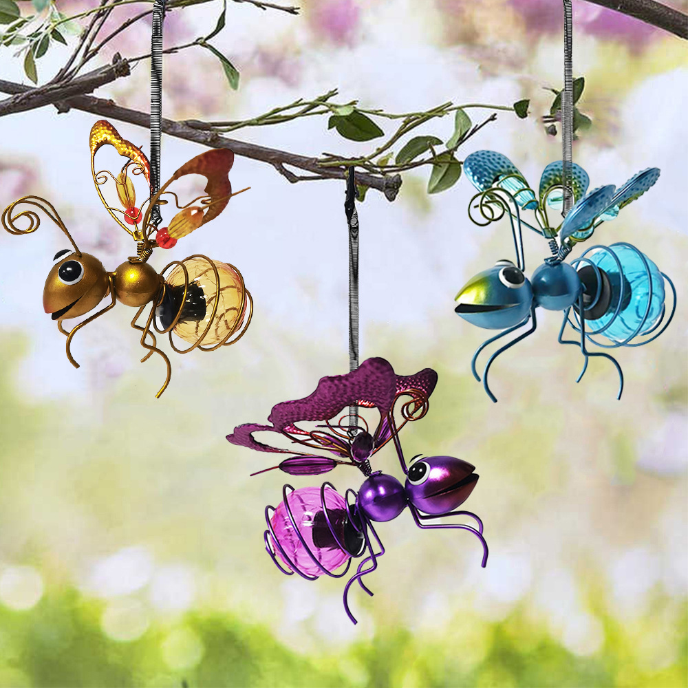 Solar-powered garden lamps, creative simulation insect outdoor waterproof garden hanging ornaments, bee, dragonfly, butterfly iron hanging pieces full figure