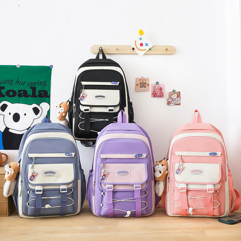 A new set of four-piece student backpacks, a fresh and simple backpack for junior and senior high school students Specification drawing