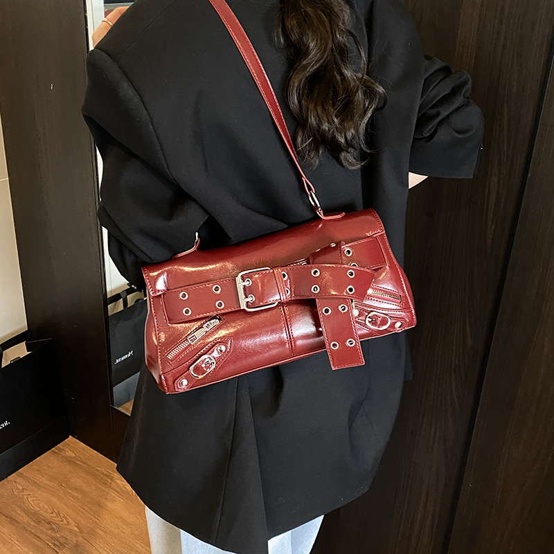Cross-border 2025 New fashion riveted sweet and cool style motorcycle underarm bag, women's belt buckle trendy single-shoulder crossbody bag details Picture