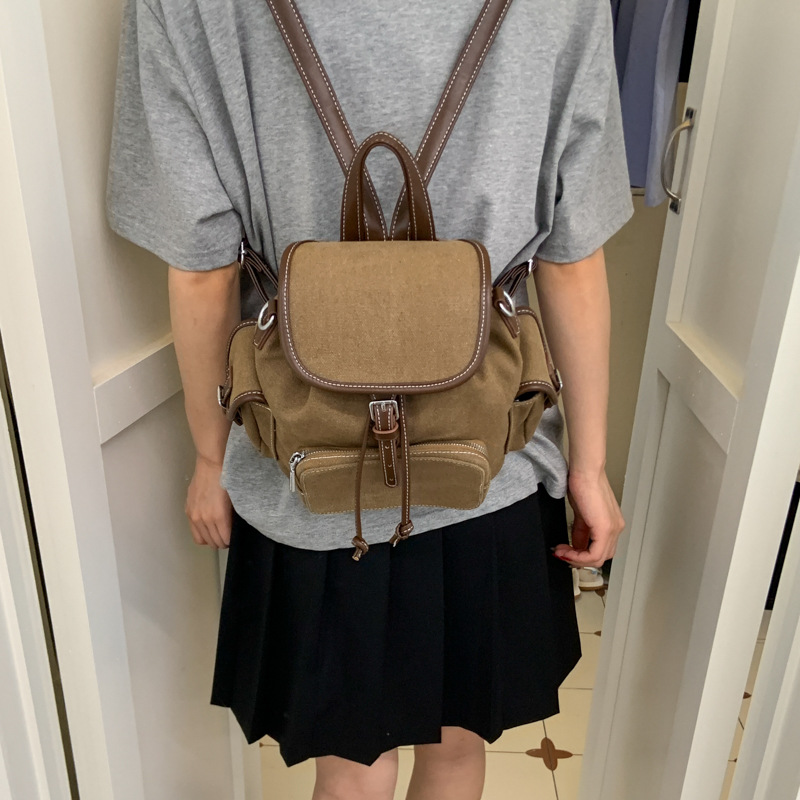 Cross-border 2025 New fashion and trend backpack, large capacity, high-end feel, versatile handbag, travel and commuting backpack details Picture