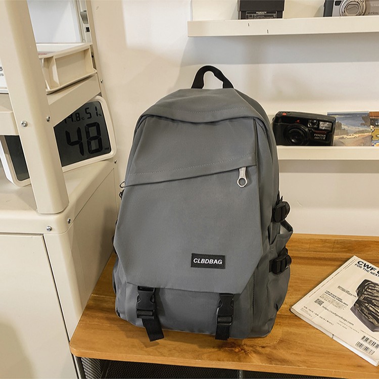 Haraju-style backpacks are trendy and simple. They are fashionable backpacks for junior high school, senior high school and university students with large capacity Application Scenario