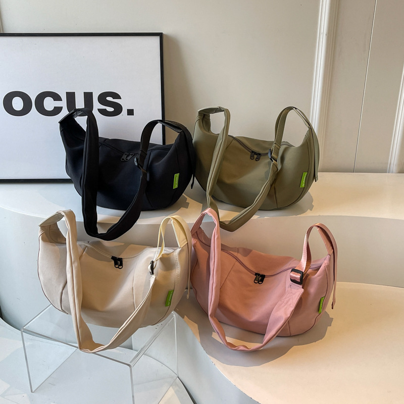 Nylon fabric crossbody bag for women, large capacity 2024 summer new wide shoulder strap single-shoulder bag, fashionable and casual dumpling bag Specification drawing