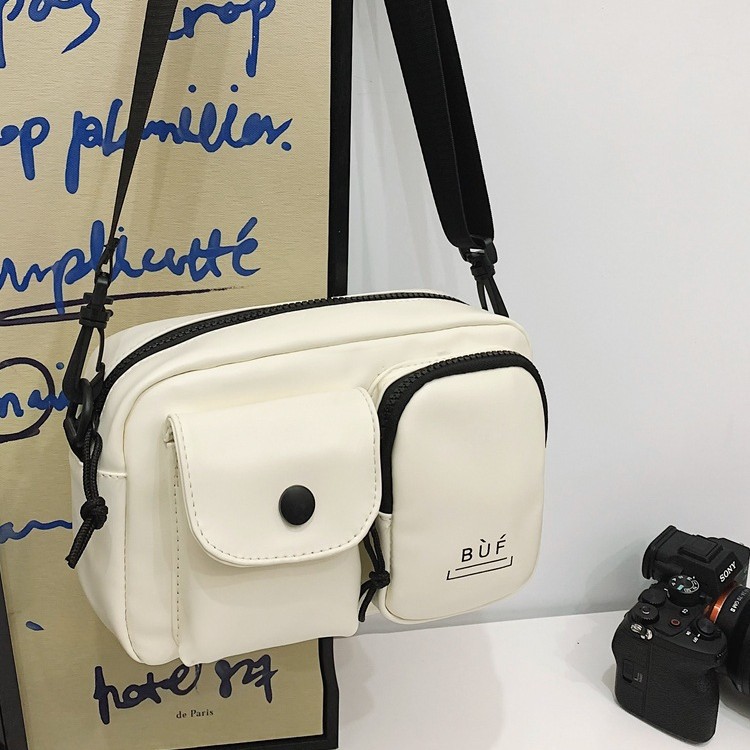 The 2024 new minimalist single-shoulder small square bag on Instagram is a super popular crossbody bag for casual travel and going out Application Scenario