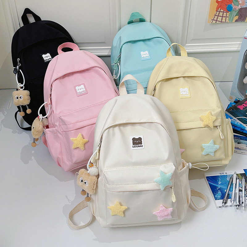 Schoolbag for junior high school girls aged 6 to 12, large-capacity simple and versatile backpack for primary school students in grades 3 to 6. 9 Application Scenario
