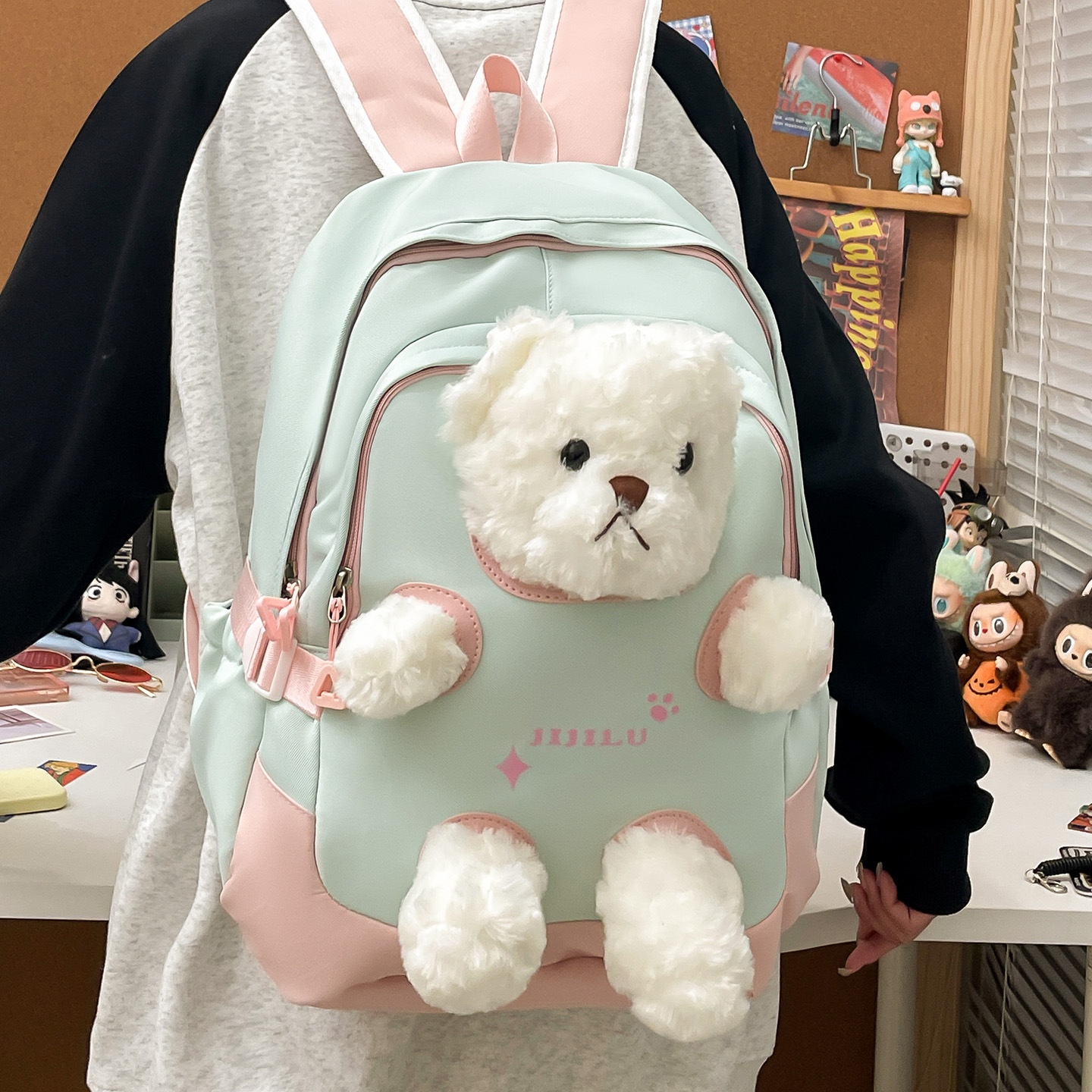 Cute cartoon plush bear schoolbag, doll doll, girl's junior and senior high school backpack, large-capacity student backpack Application Scenario