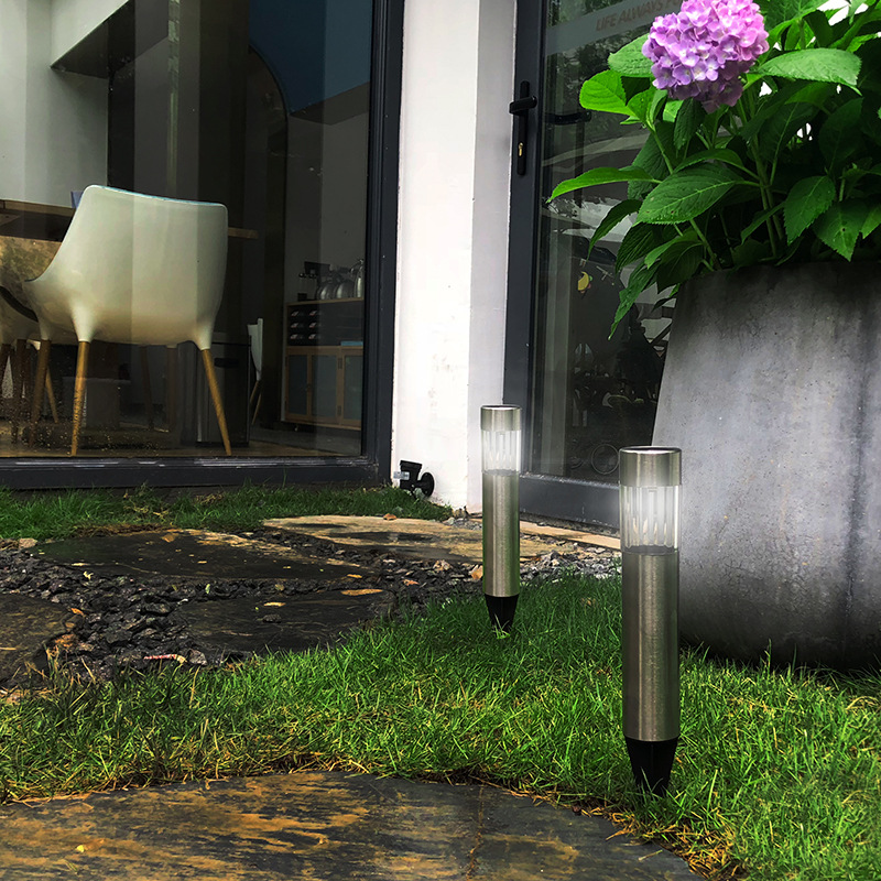 Stainless steel column head floor lamp, courtyard decoration outdoor lamp, outdoor simple LED solar lawn floor lamp full figure