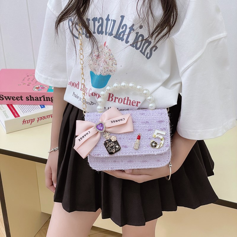 Crossbody bag, children's coin purse, small chanel-style pearl beaded fashionable handbag, bow, cute girls' children's bag details Picture