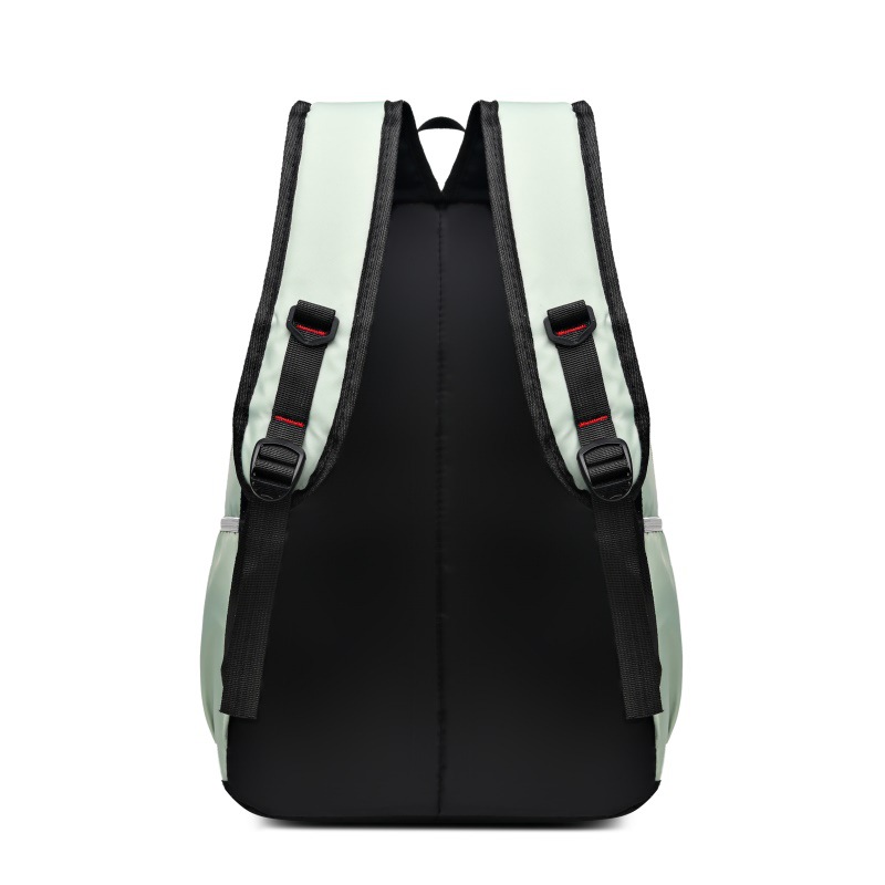 Wholesale 2024 new models of schoolbags for female junior and senior high school students: simple and versatile, large-capacity backpacks, and fashionable travel backpacks Application Scenario