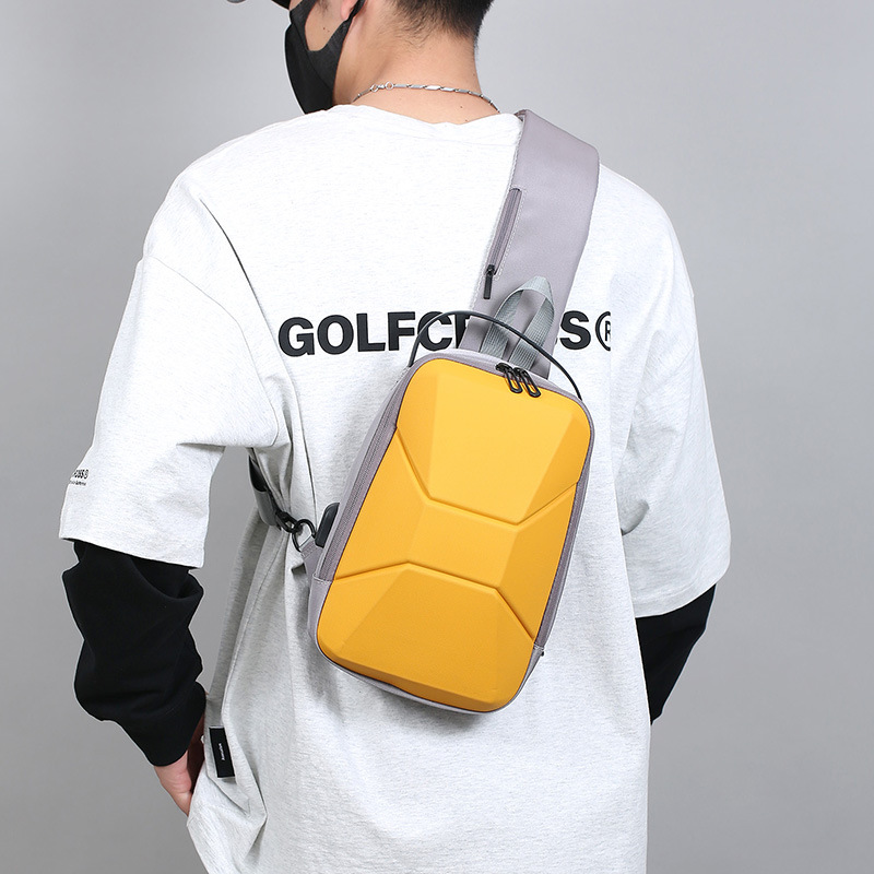 Factory wholesale of new summer chest bags, crossbody bags, men's waterproof USB charging shoulder bags, and light motorcycle small bags Specification drawing