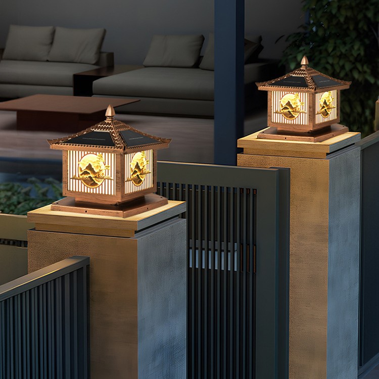 Solar skid-mounted column head lamp, outdoor villa waterproof fence column lamp, door column, household outdoor garden courtyard lamp Specification drawing
