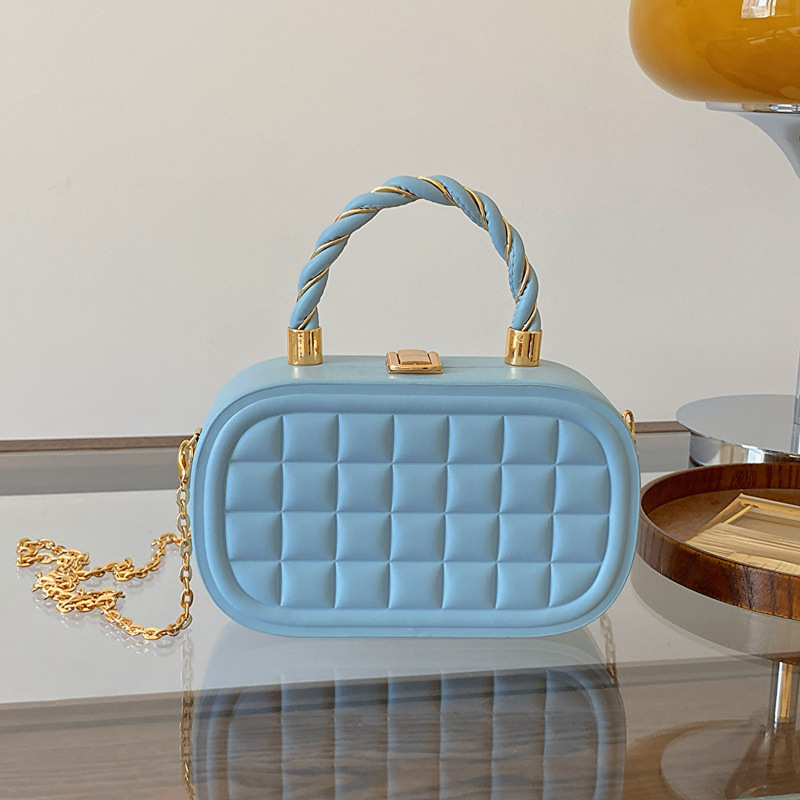 French chic small bag for women, new summer 2024 trendy woven hand-held box bag, chain single-shoulder crossbody bag full figure