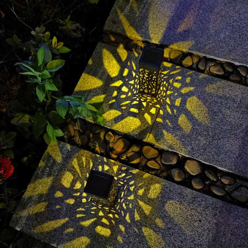 Solar-powered hollowed-out lamps, beautiful and creative light and shadow lamps, LED square light-controlled sensor outdoor courtyard lawn lamps Specification drawing