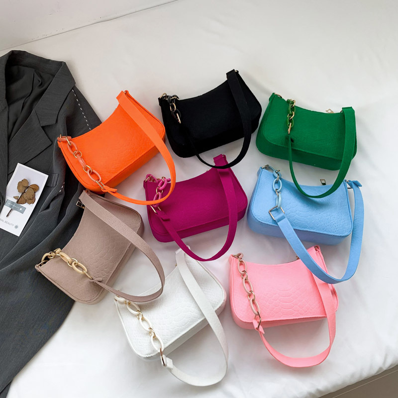 This year, the new trend of small women's bags is trendy, fashionable, simple, single-shoulder bags that are versatile and refreshing, as well as women's underarm bags full figure
