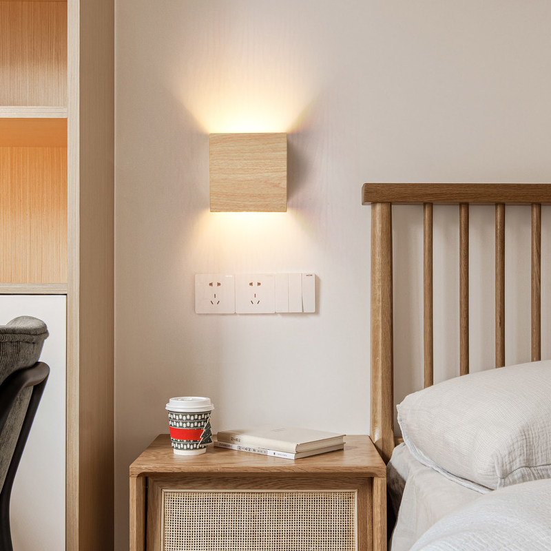 Japanese-style wood-grain bedroom bedside wall lamp, wabi-sabi style combination indoor study lamp, minimalist corridor led lighting details Picture