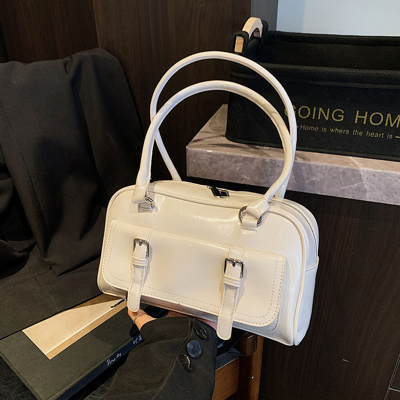 Oil wax leather commuter large bag for women, 2025 new trendy and fashionable underarm pillow bag, versatile and high-end quality single-shoulder bag full figure
